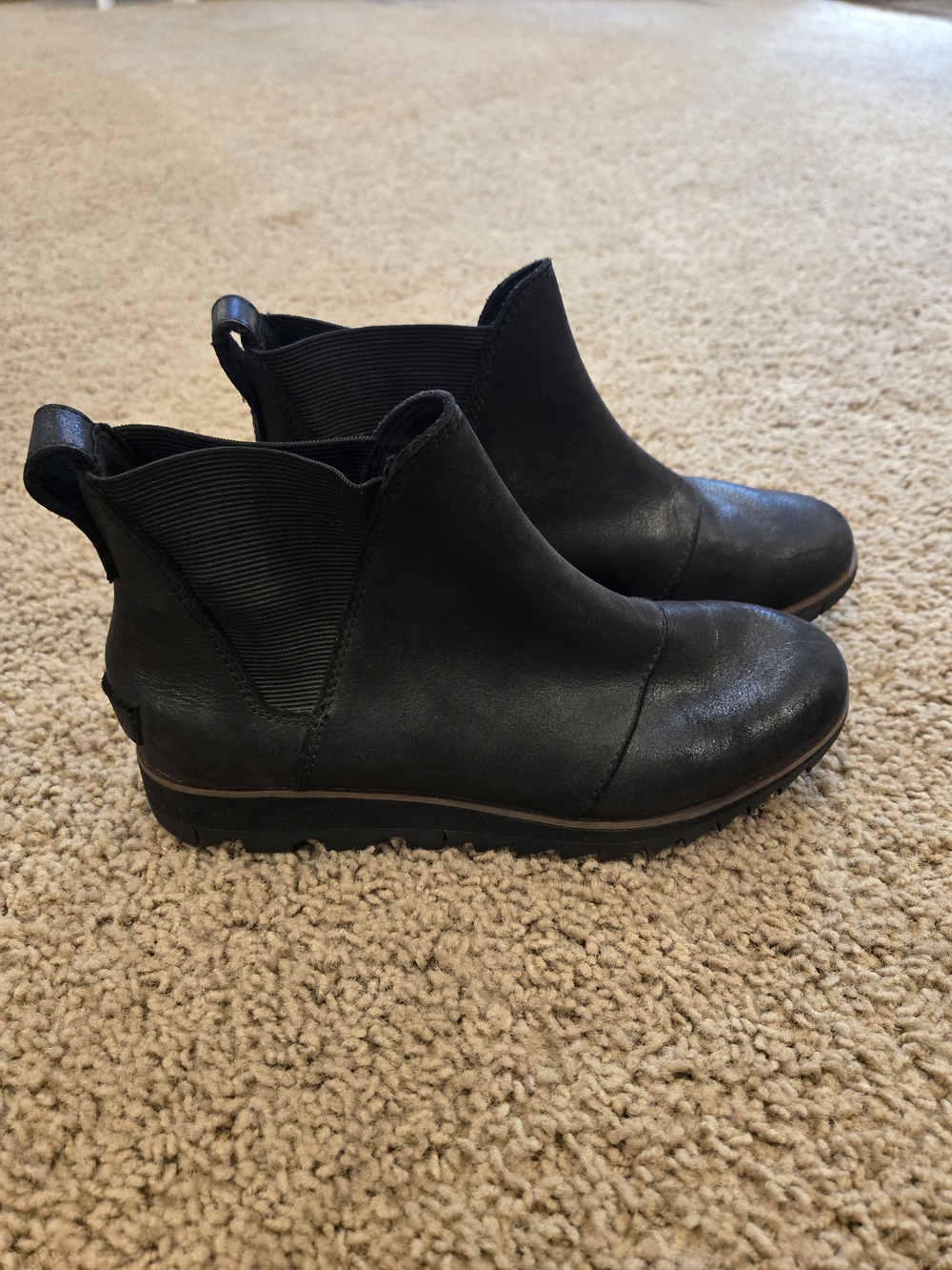 Sorel Harlow Chelsea Ankle Boots